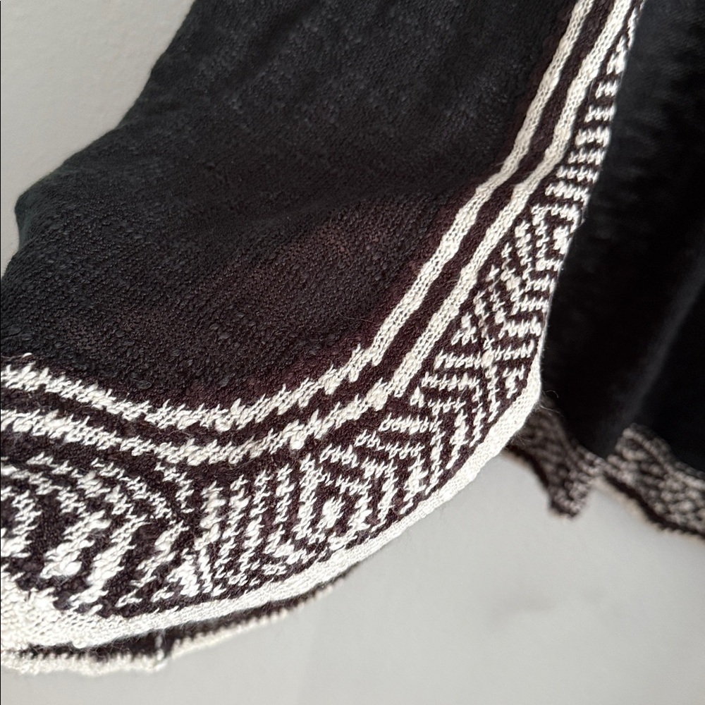 Torrid Black and White Textured Open Front Cardigan Size 3 - Picture 2 of 6